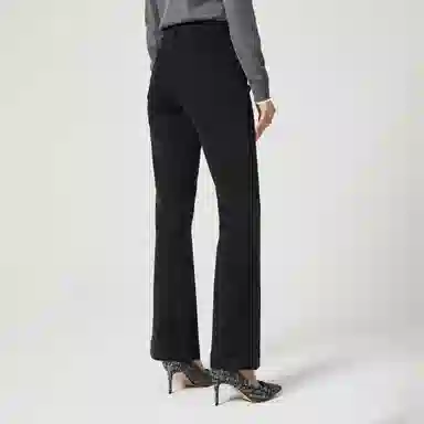 NINE WEST