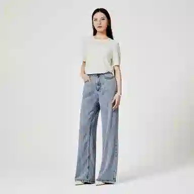 NINE WEST