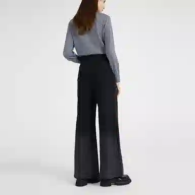NINE WEST