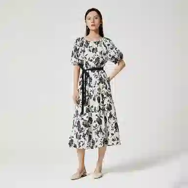 NINE WEST