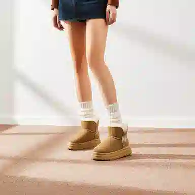 NINE WEST
