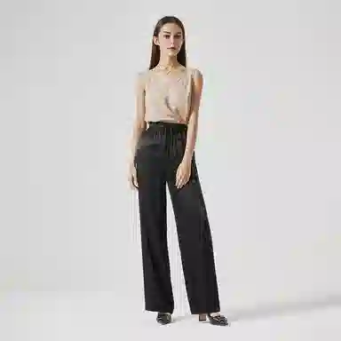 NINE WEST