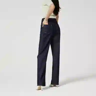 NINE WEST