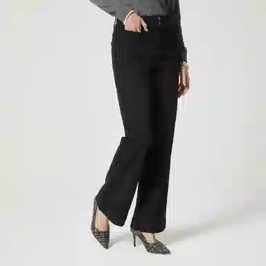 NINE WEST