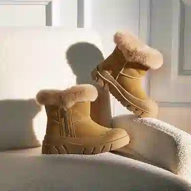 NINE WEST