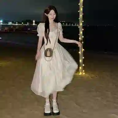 玉儿恋 掌上明珠 法式百搭休闲简约甜美森系仙女荷叶边纯色宽松气质方领收腰温柔仙女中长款长袖连衣裙 女款 杏色