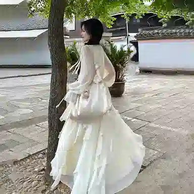 桴生 法式甜美温柔风荷叶边收腰气质时尚休闲简约舒适百搭长袖连衣裙 女款