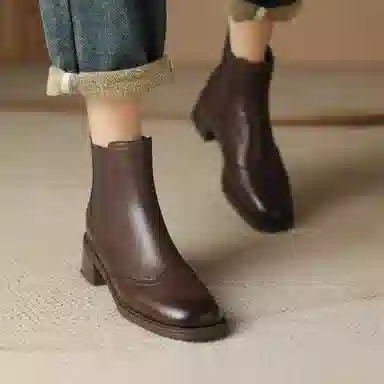 D:FUSE Scandinavia Chelsea Boots