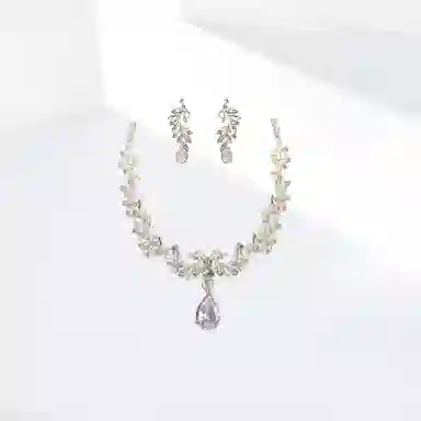 饰伴 清风如玉 闪耀 国潮轻奢小众设计日常百搭 温柔浪漫 精致雅致高级质感小众设计轻奢百搭气质 合金 项链 男女同款情侣款