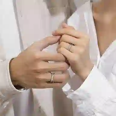 饰伴 莫比乌斯滴油彩虹 轻奢小众设计感个性潮百搭彩色 戒指 女款