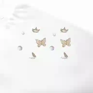 饰伴 精致小巧 闪恋高级质感 优雅雅致 小众设计 日常通勤百搭  #好运 合金 耳钉 男女同款情侣款