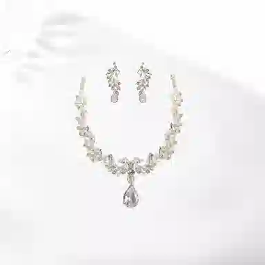 饰伴 清风如玉 闪耀 国潮轻奢小众设计日常百搭 温柔浪漫 精致雅致高级质感小众设计轻奢百搭气质 合金 项链 男女同款情侣款