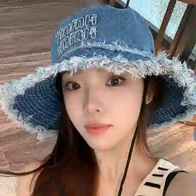 EEEENO Denim Bucket Hat