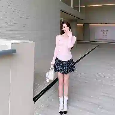 V