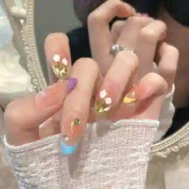 韵月乔 春夏手绘油画郁金香  穿戴甲 椭圆马卡龙色裸色 可爱