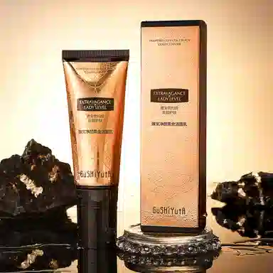 故事与她 臻宠抚净颜黑金洁面乳按摩刷头温和清洁洗面奶护肤 保湿清洁补水