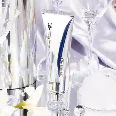 故事与她 深层清洁保湿除螨白金焕颜洁面乳洗面奶 保湿清洁