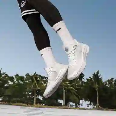 LiNing 3 V2