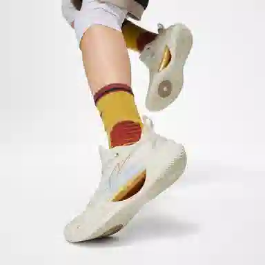 LiNing 2022 V2