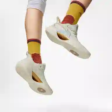 LiNing 2022 V2