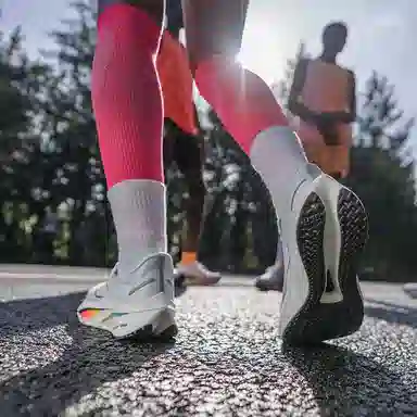 LiNing Feidian 4 Challenger