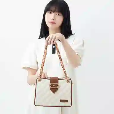 Jane Klain Quilted Shoulder Bag White