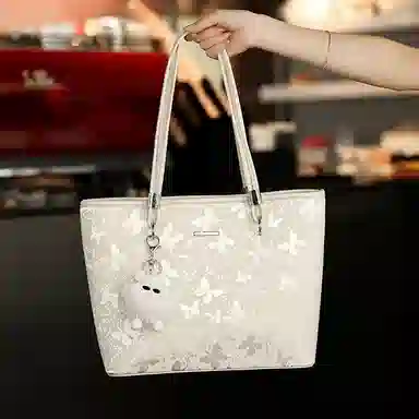 JANE KLAIN Tote