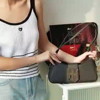 Jane Klain Baguette Bag