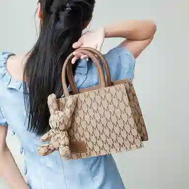 JANE KLAIN Classic Rabbit Tote Bag