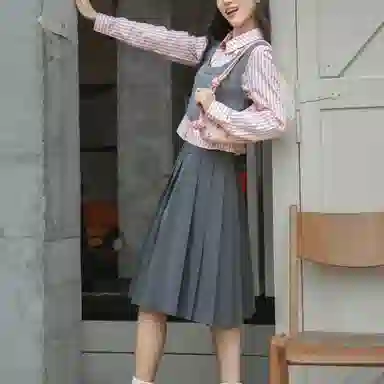 Jane Klain Strawberry Print Bag