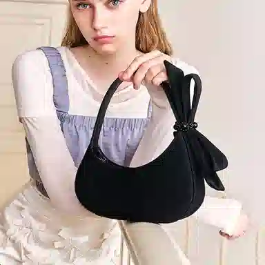 Muuluu Party Bag Black Swan