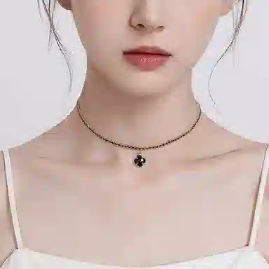 Lady go choker