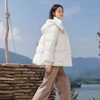 森马 纯色宽松连帽收腰羽绒服 女款