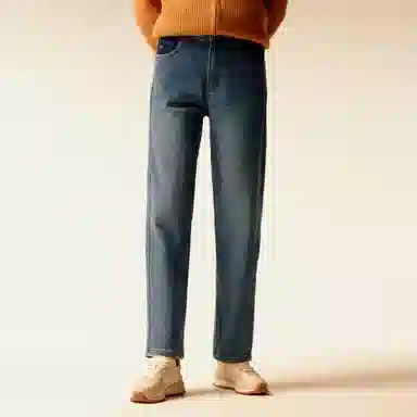 森马 简约抓毛锥形裤宽松牛仔裤 女款