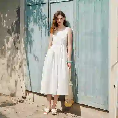 森马 纯色通勤百搭无袖连衣裙 女款