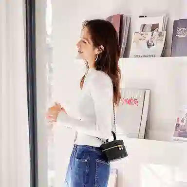 森马 小香风包包温柔 金属链条 化妆包盒子包手提包单肩斜挎包 迷你 女款 奶油色系