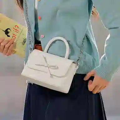 森马 蝴蝶结小方包 合成革 单肩包百搭通勤斜挎包手提包 中号 女款 多色