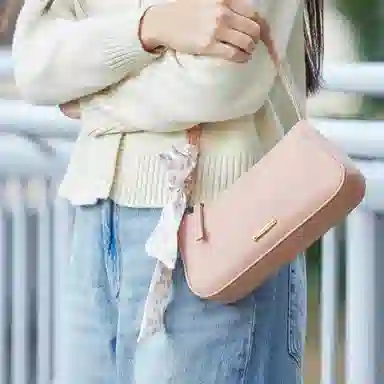 森马 温柔时尚质感单肩包 织物拼尼龙 精致休闲通勤斜挎包 女款