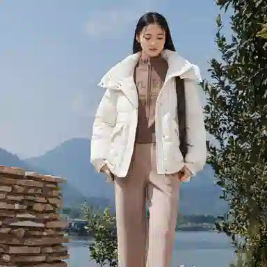 森马 纯色宽松连帽收腰羽绒服 女款