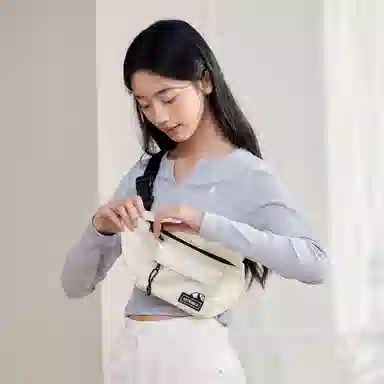 森马 熊猫系列风运动腰包 涤纶 多色 小号 男女同款情侣款 米白/黑色