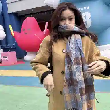 卡皮巴拉小黄豚 保暖高级感百搭格纹流苏设计氛围感加厚时尚温暖简约复古 聚酯纤维 绒线围巾 男女同款情侣款