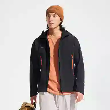 探路者  秋冬户外登山  软壳衣  男款