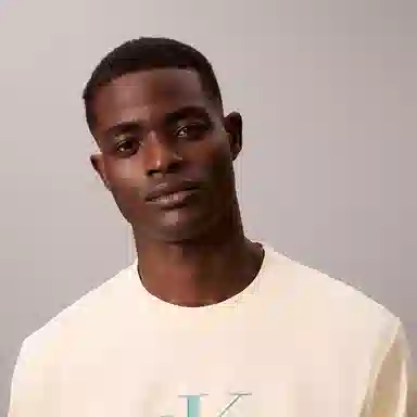 Calvin Klein Classic Logo T-Shirt