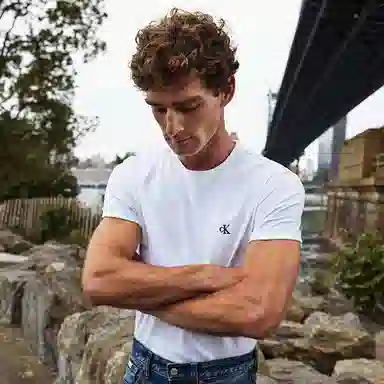 CKCalvin Klein T