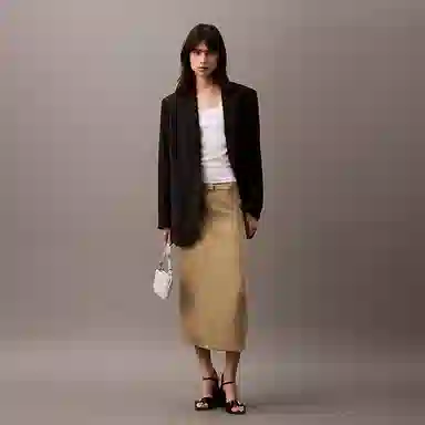 CALVIN KLEIN U T YAA-