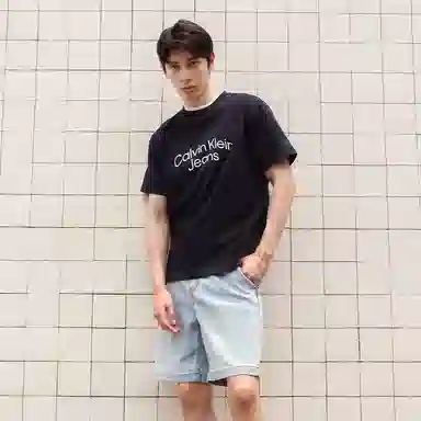 CALVIN KLEIN T