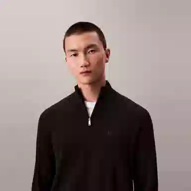 CALVIN KLEIN
