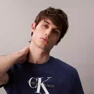 CALVIN KLEIN T
