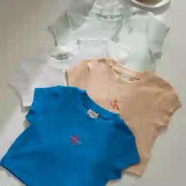 CALVIN KLEIN Logo T