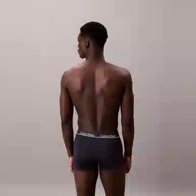 CALVIN KLEIN